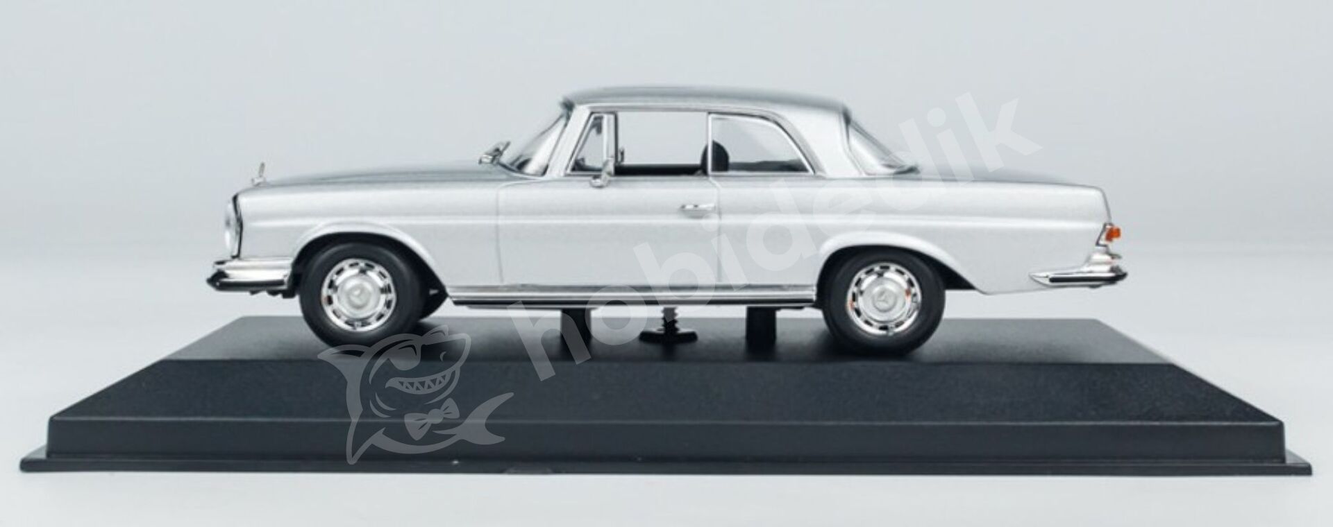 Mercedes-Benz 280 SE 3.5 Coupe 1970 Silver