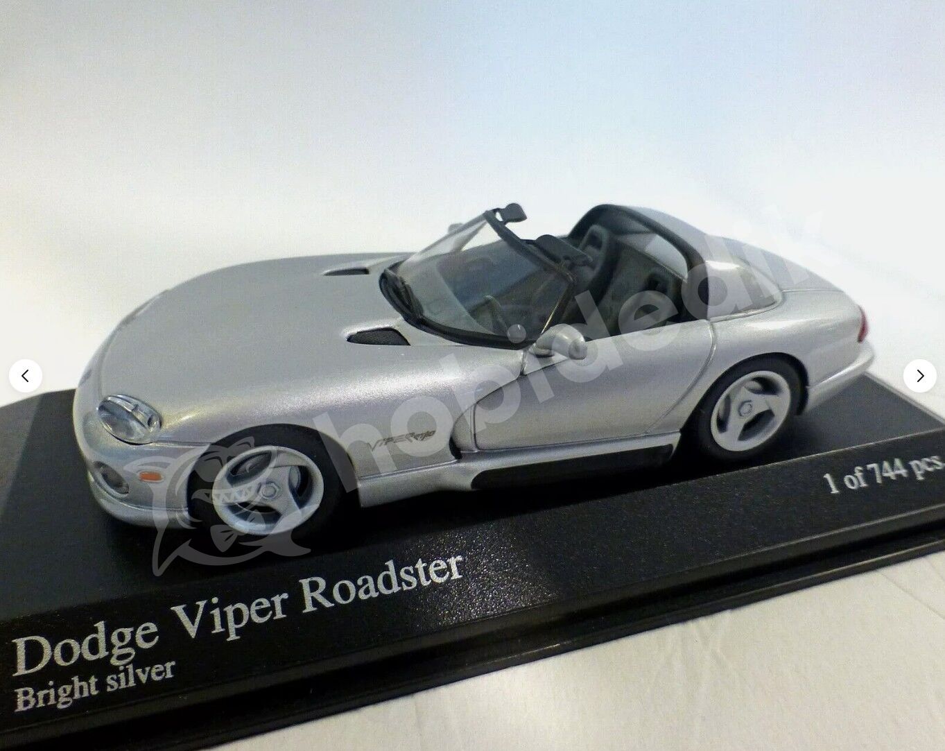 Minichamps 1:43 Dodge Viper Cabriolet 1993 – Bright Silver (430144034) | Die-cast Model Araba