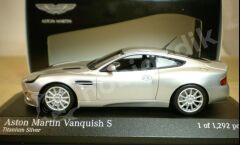 Minichamps 1:43 Aston Martin Vanquish S 2004 – Silver (400137240) | Die-cast Model Araba