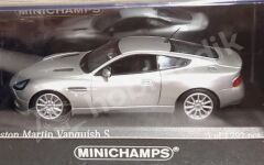 Minichamps 1:43 Aston Martin Vanquish S 2004 – Silver (400137240) | Die-cast Model Araba