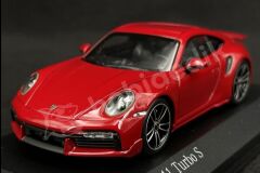 Minichamps 1:43 Porsche 911 (992) Turbo S Coupé Sport Design 2021 – Carmine Red (410060070) | Die-cast Model Araba