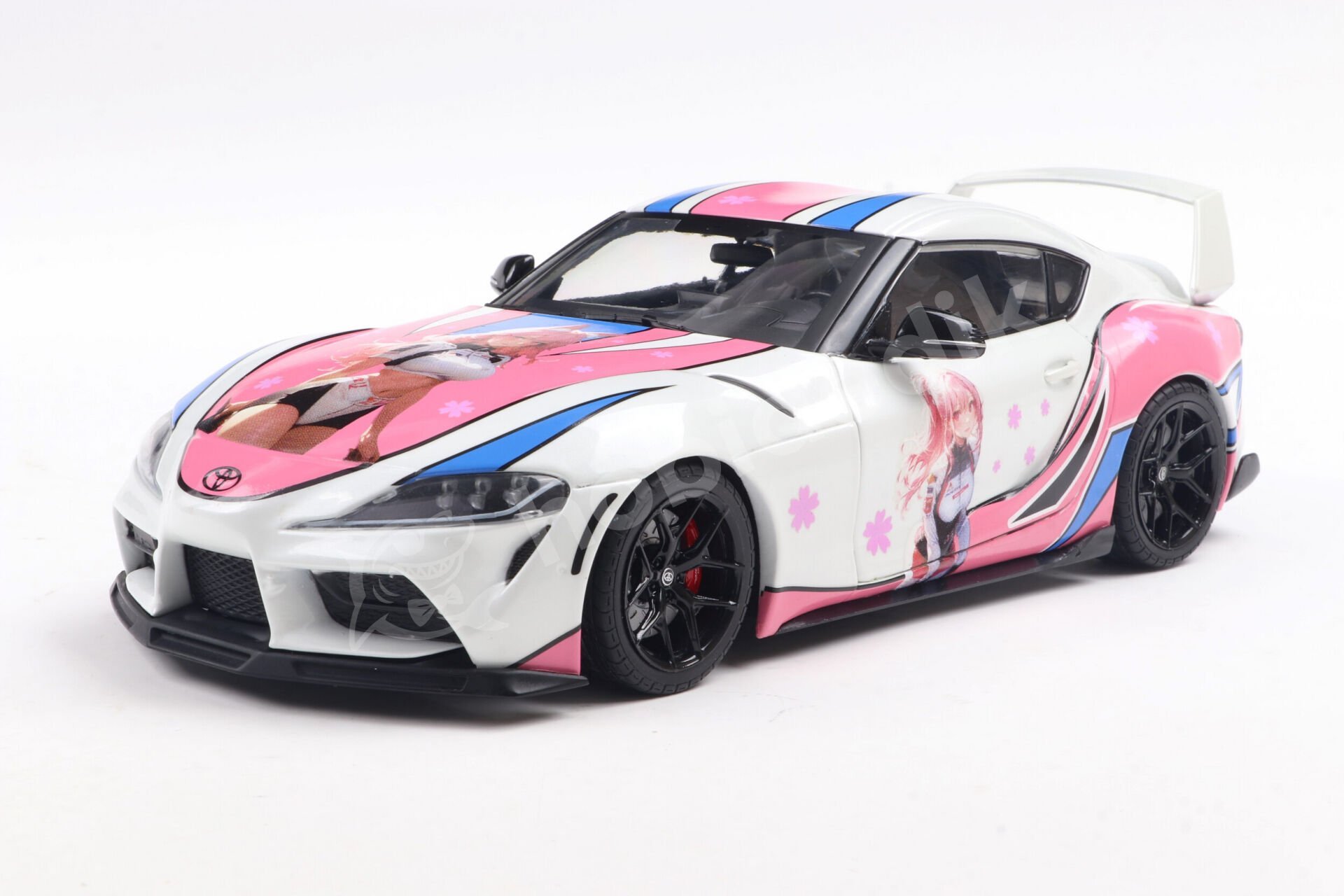 Solido 1:18 Toyota GR Supra Works Itasha 2024 – Beyaz/Pembe (S1809008) | Model Araba