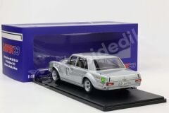 1:18 Mercedes Benz AMG 300 SEL 6.8 #12