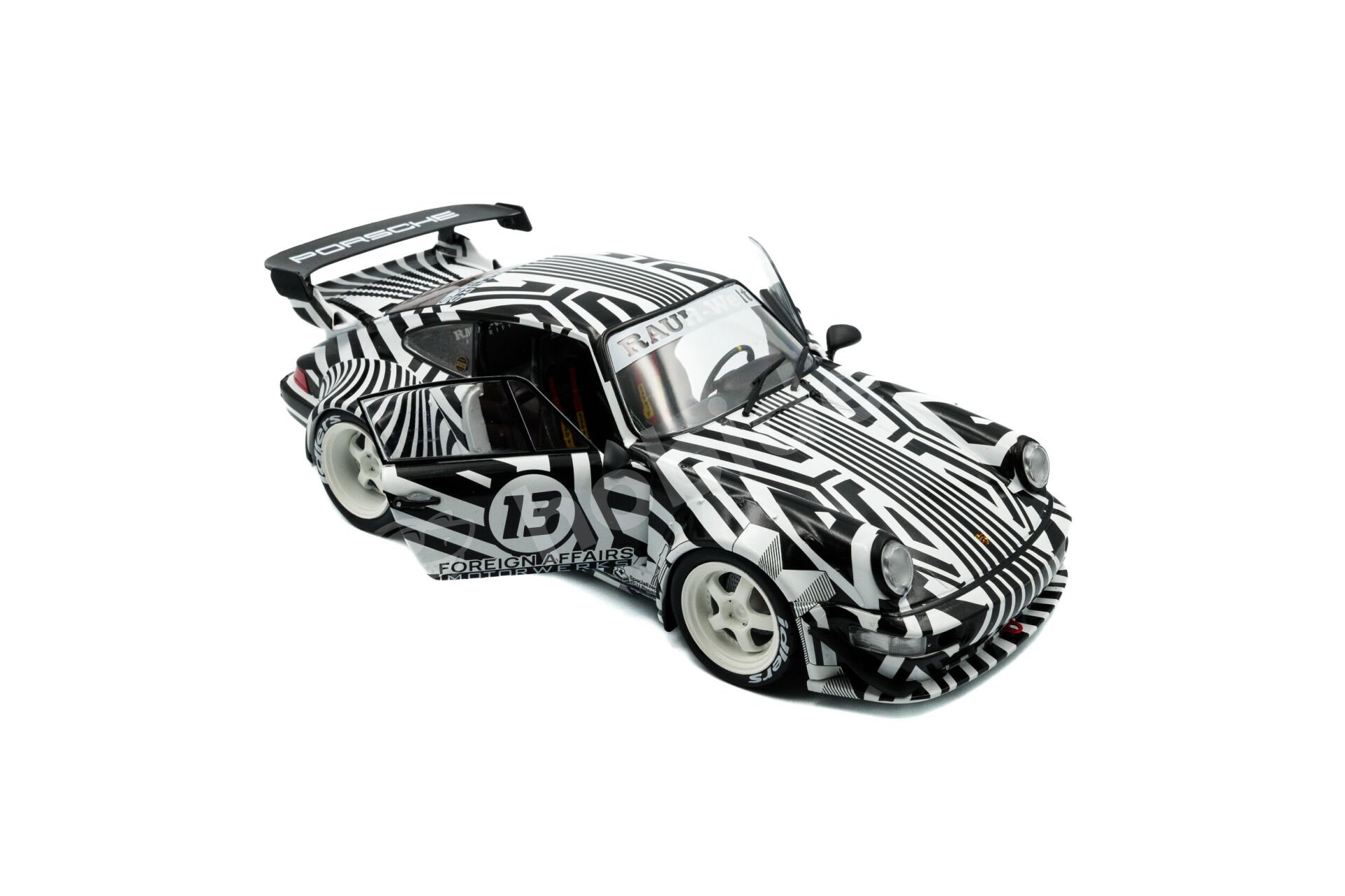 Solido 1:18 Porsche 911 RWB “The Zebra” Camouflage 2022 (S1807513) | Model Araba