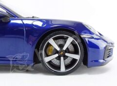Minichamps 1:18 Porsche 911 (992) Turbo S Cabriolet (155069081) | Die-cast Model Araba
