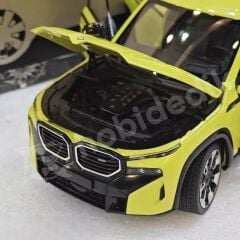 1:18 Minichamps 110023302 BMW XM (G09) YELLOW 2023