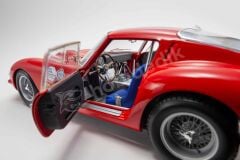 Kyosho 1:18 Ferrari 250 GTO #18 Daytona 3h Winner 1963 (KYO8438F0) | Die-cat Model Araba