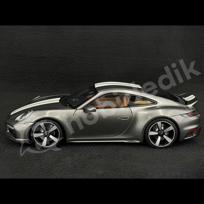 Minichamps 1:18 Porsche 911 (992) Sport Classic Coupé 2022 (110069201) | Model Araba