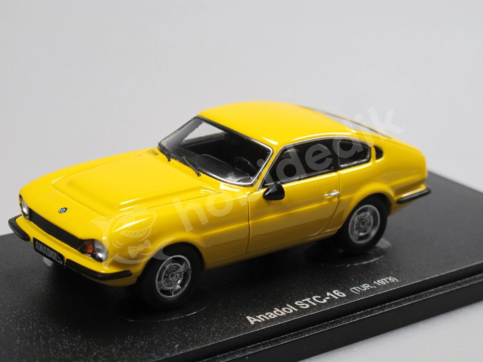 1:43 AutoCult 60124 - 1972 ANADOL STC-16 Sarı - Türkiye