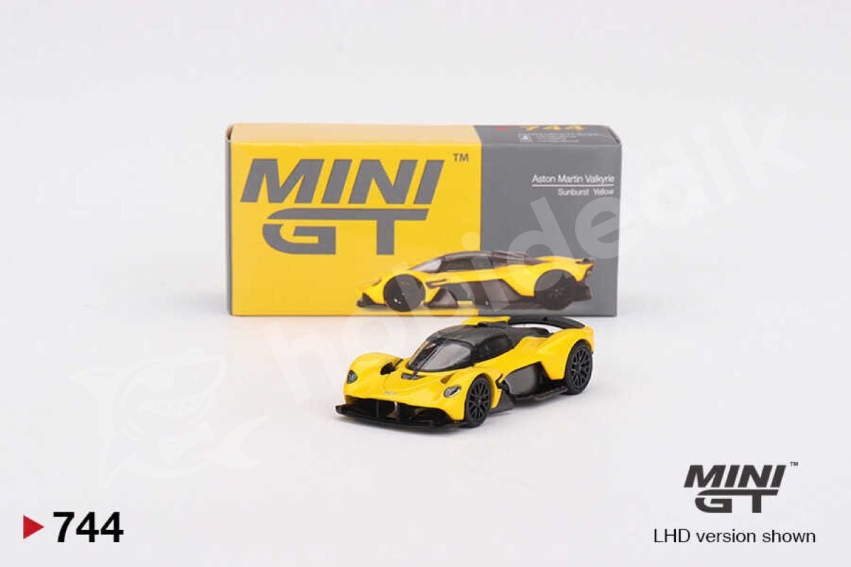 Mini GT 1:64 Aston Martin Valkyrie Sunburst Yellow (MGT00744-L) | Diecast Model Araba