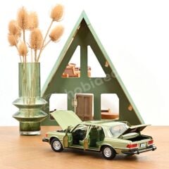 Norev 1:18 Mercedes-Benz S-Class 450 SEL 6.9 Green (183975) | Die-cast Koleksiyon Modeli