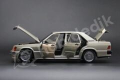 Norev 1:18 Mercedes-Benz 190E 2.3-16V 1984 – Smoke Silver (183831) | Die-cast Model Araba