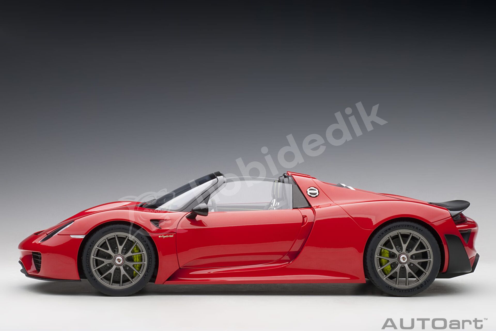 AutoArt 1:12 Porsche 918 Spyder Weissach Package 2013 Guards Red (12122) | Model Araba