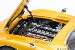 AutoArt 1:18 Toyota 2000GT 1967 Gold (79549) | Model Araba