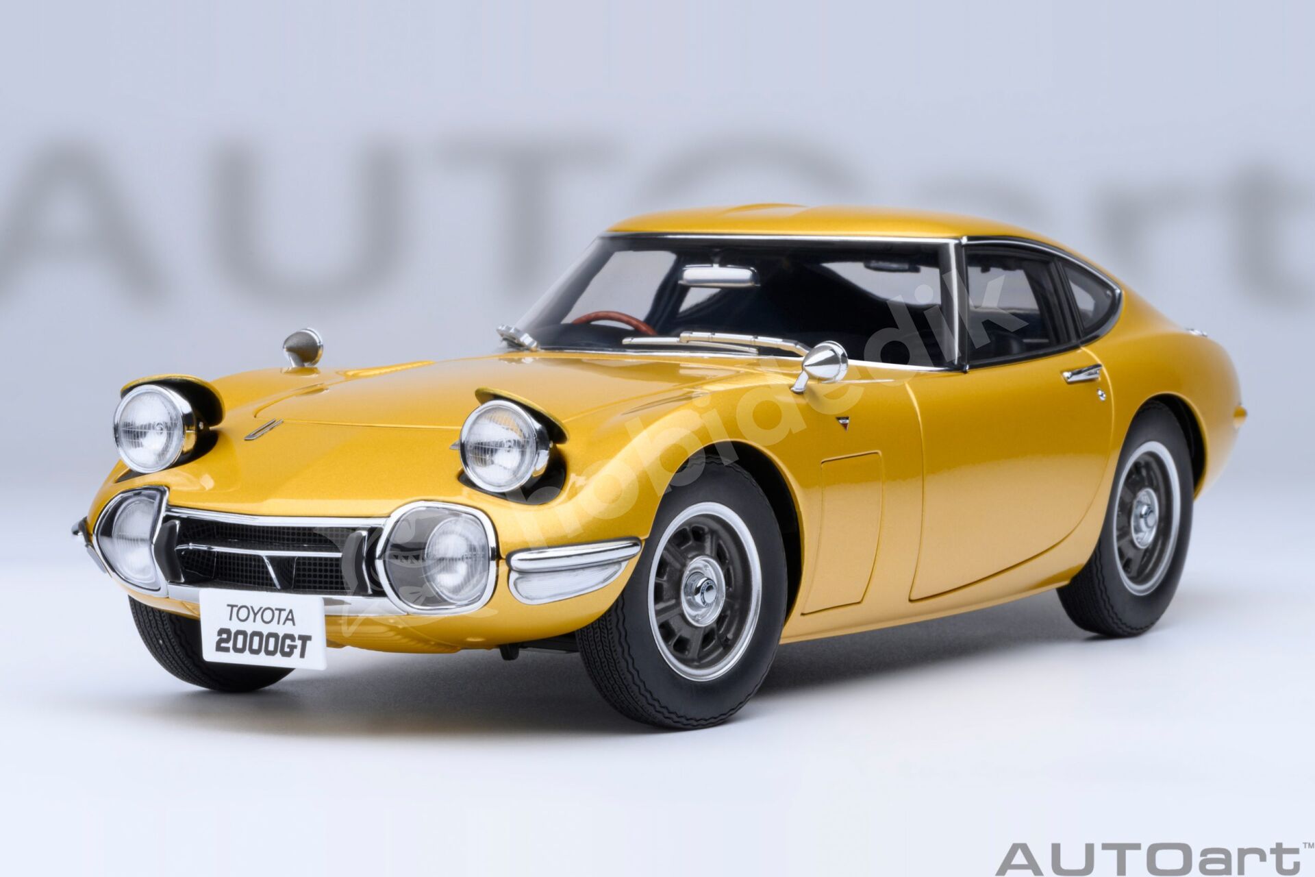 AutoArt 1:18 Toyota 2000GT 1967 Gold (79549) | Model Araba