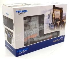 Solido 1:24 Mercedes-Benz Actros L Grand Prix Edition 2019 (S2400202) | Model TIR