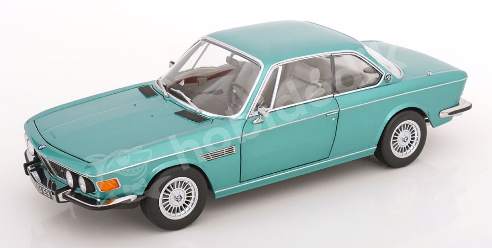 KK Scale 1:12 BMW 3.0 CSi (E9) 1971 Turquoise Metallic (KKDC120191) | Model Araba