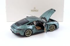 Norev 1:18 Porsche 911 (992) GT3 Touring 2021 Malachite Green Metallic (187382) | Model Araba