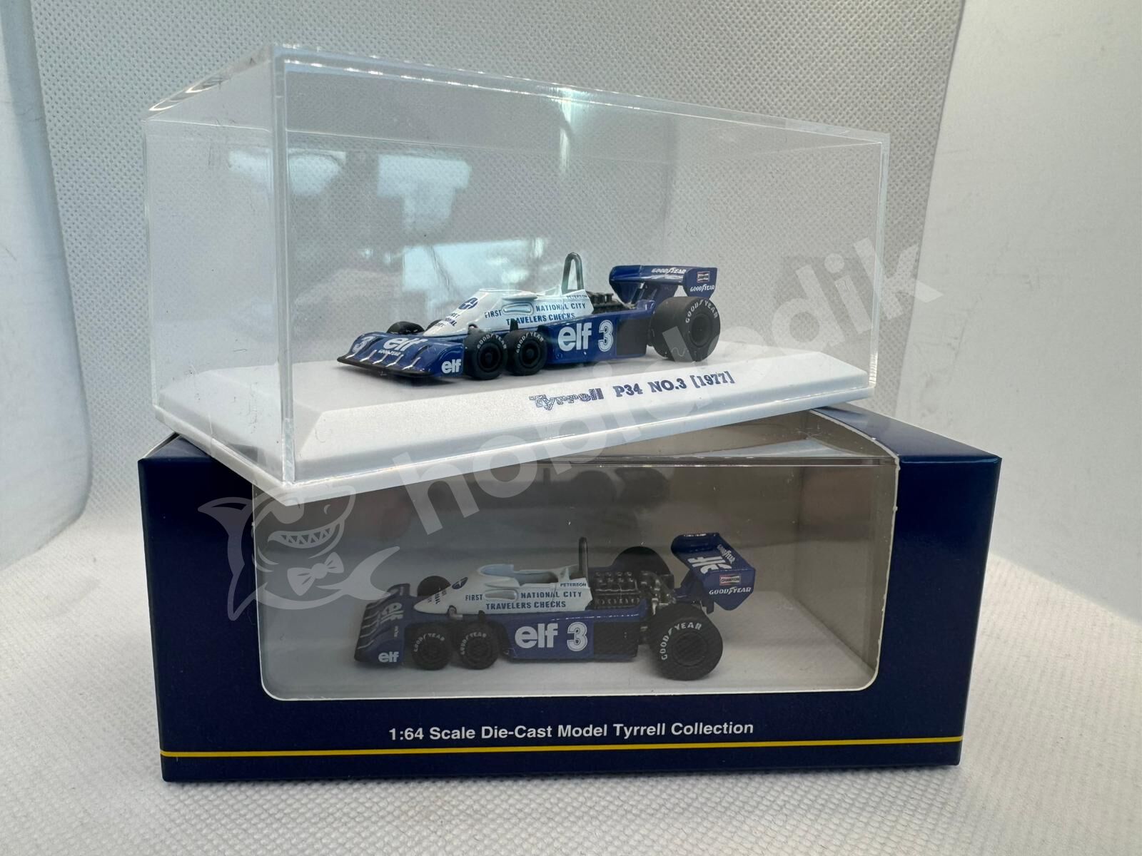 Kyosho 1:64 Tyrrell F1 P34 ELF 6 Wheeler #3 1977 Ronnie Peterson (07038B3) | Model Araba