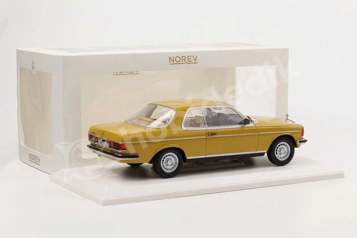 Norev 1:18 Mercedes-Benz 280 CE (C123) Coupe 1980 Sahara Yellow (183985) | Model Araba