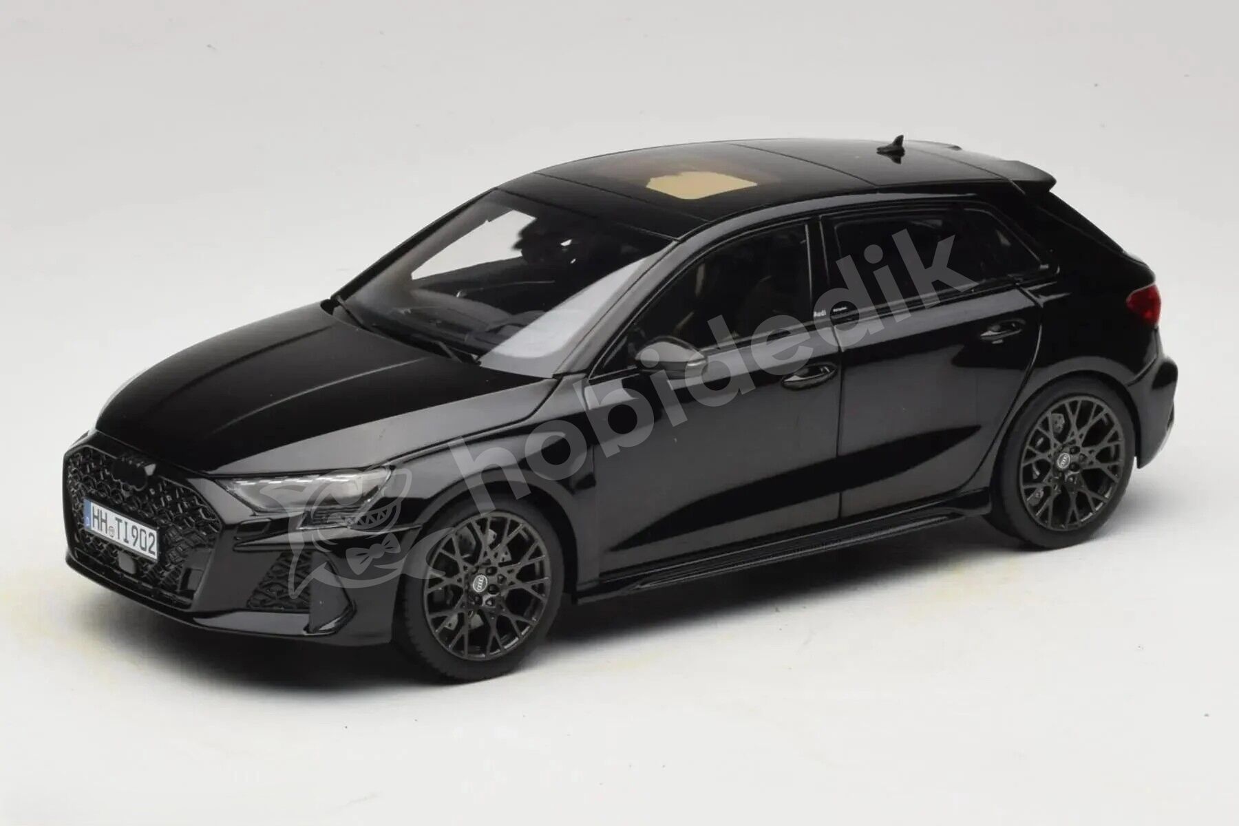 Norev 1:18 Audi RS3 (2025) Mythos Black (188388) | Model Araba