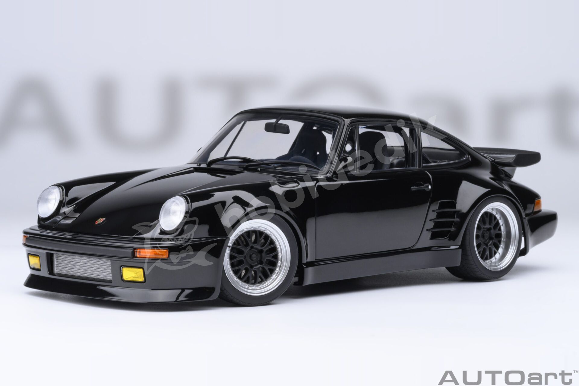AUTOart 1:18 Porsche 911 (930) Turbo “Blackbird” (78158) | Model Araba