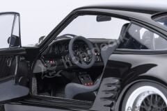 AUTOart 1:18 Porsche 911 (930) Turbo “Blackbird” (78158) | Model Araba