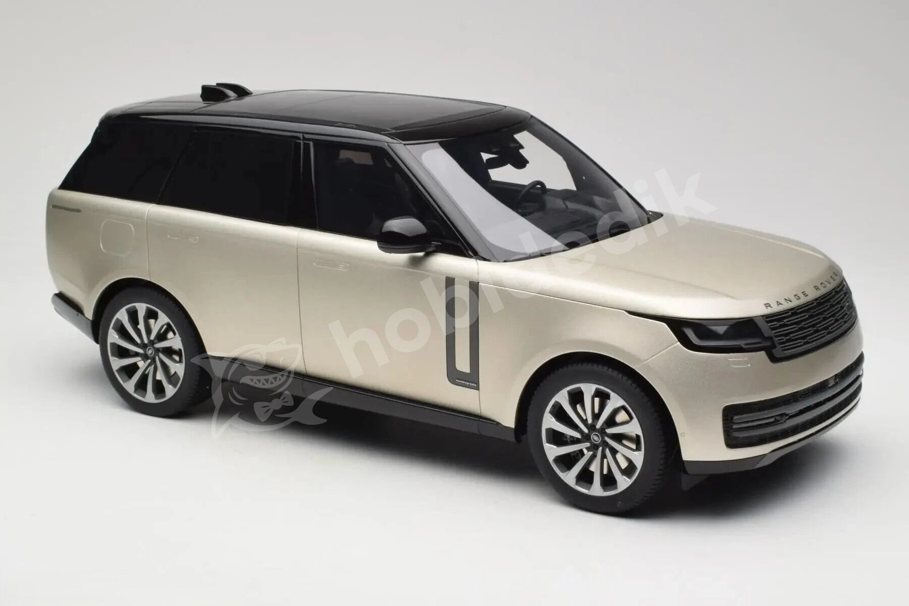 GT Spirit 1:12 Range Rover P530 Autobiography (2024) Gold (GT542) | Model Araba