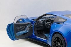 Autoart 1/18 Chevrolet Corvette C7 Z06 (Laguna Blue Tintcoat) - 71265