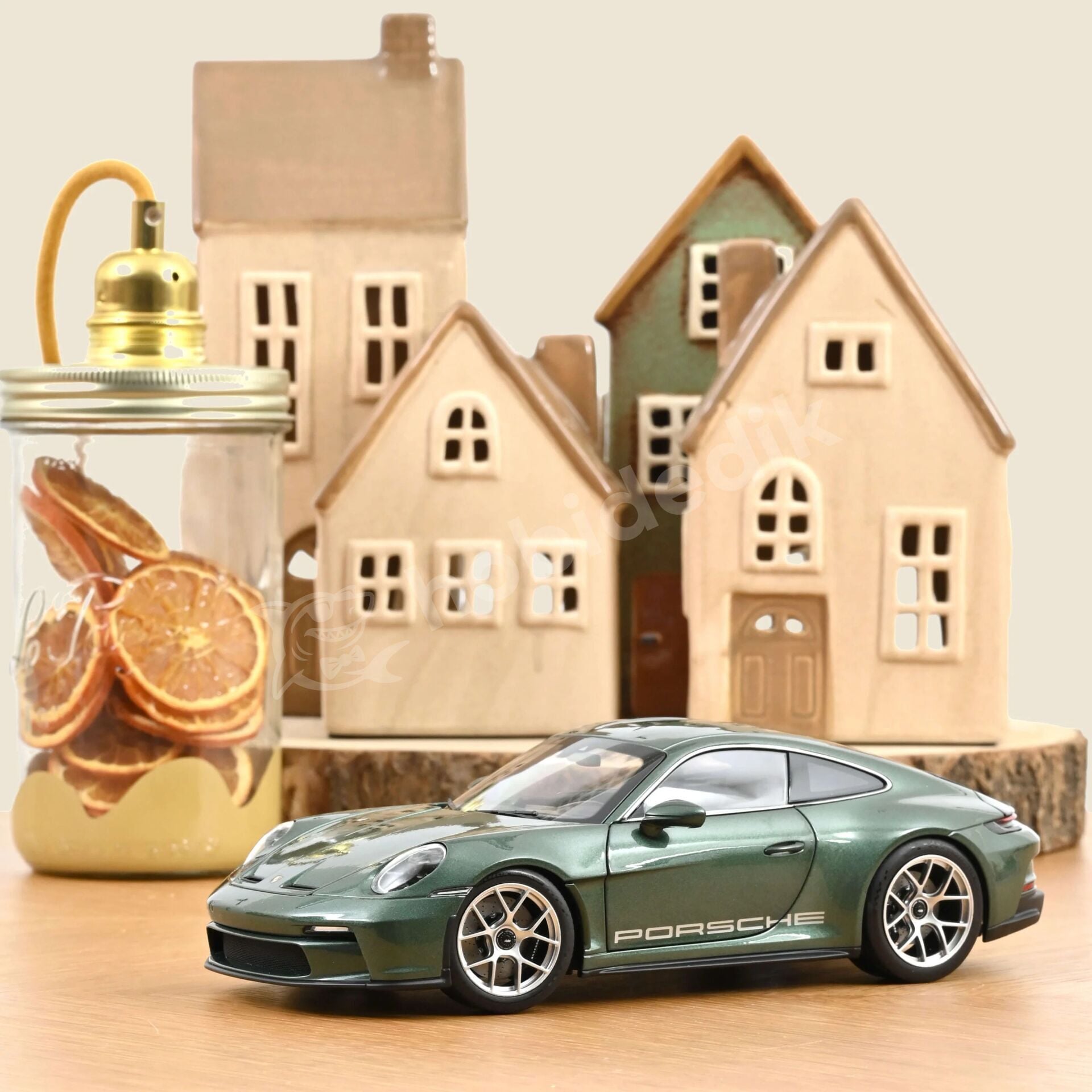 Norev 1/18 Porsche 911 S/T 2023 Malachite green metallic - 187472