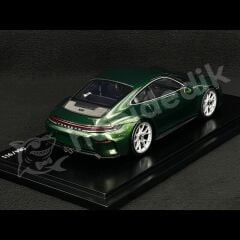 Spark Models 1/18 Porsche 911 GT3 mit Touring-Paket - Oak Green Metallic Neo